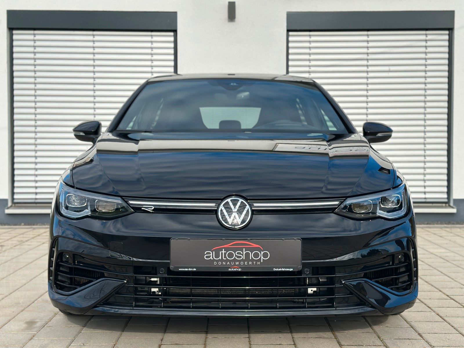 Fahrzeugabbildung Volkswagen Golf 8 R 4M/Performance/Pano/H&K/Leder/Akrapovic